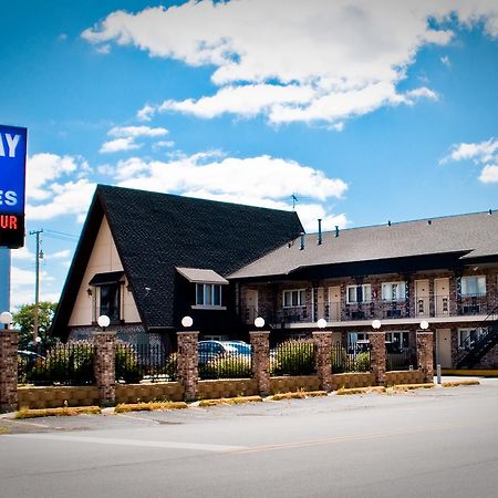 Midway Inn & Suites Oak Lawn Extérieur photo