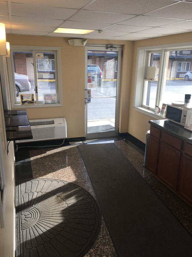 Midway Inn & Suites Oak Lawn Extérieur photo